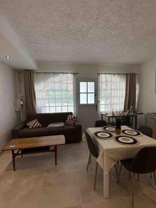 Appartement 30 M De La Plage Grimaud Luaran gambar