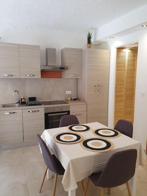 Appartement 30 M De La Plage Grimaud Luaran gambar